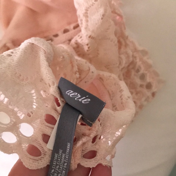 Light pink aerie bralette - Picture 3 of 5
